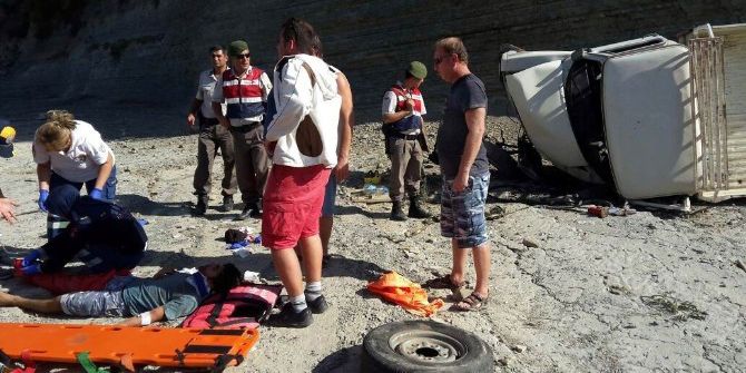 20 Metre Yüksekten Düşen Araçtan Sağ Çıktılar