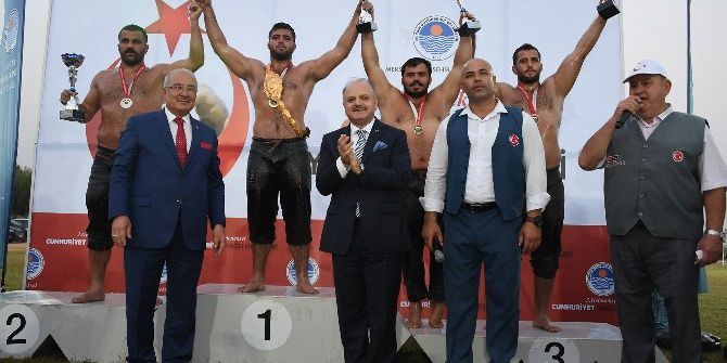 Geleneksel Cumhuriyet Yağlı Güreşleri