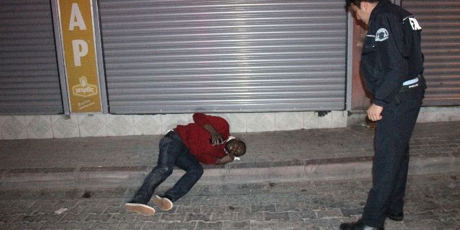 Uganda Vatandaşına Eğlence Kulübünde Darp İddiası