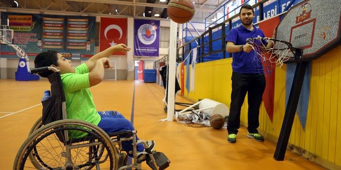 Otizmli Gençler, Hayata Sporla Tutunuyor