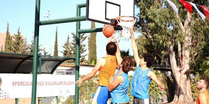 Büyükşehir’in Cumhuriyet Kupası’na Yoğun İlgi