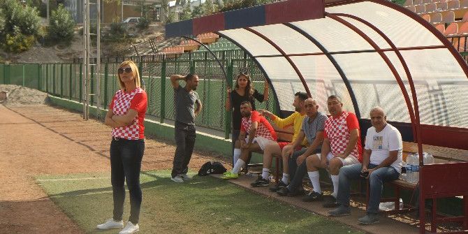 3 Ocak Kurtuluş Kupası Turnuvası Başladı