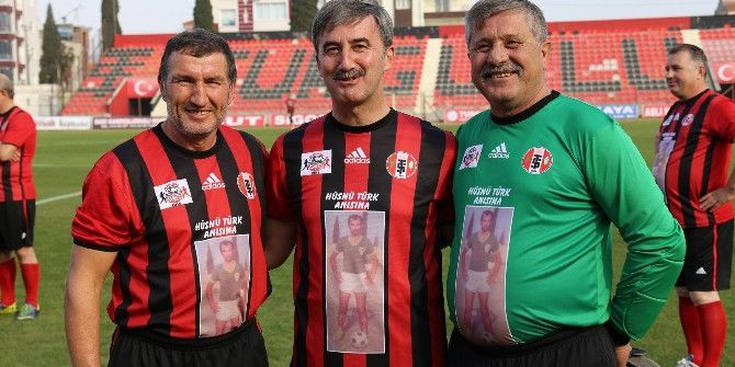 Makedonya Göçmenleri Turgutlu Futbolunun Efsaneleri Buluşturdu