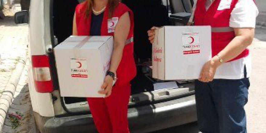 Türk Kızılayı Eskişehir Şubesi Kadın Kolları’ndan İhtiyaç Sahiplerine Yardım
