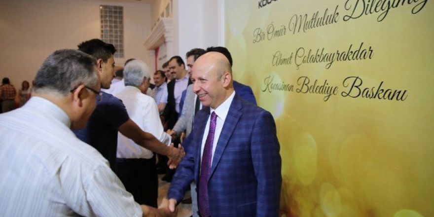 Çolakbayrakdar, Belediye Çalışanlarının Bayramını Kutladı