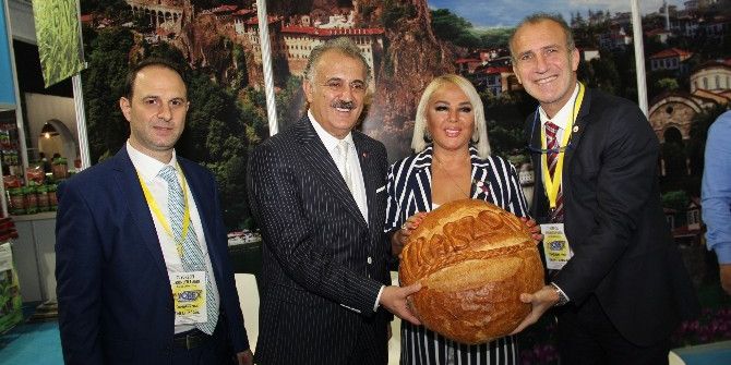 Yöresel Ürünler Fuarı’nın Karadeniz Standında Yöresel Ürünler Sergilendi