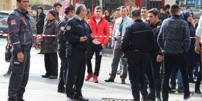 5 Katlı İş Hanındaki Sallantı Paniğe Neden Oldu