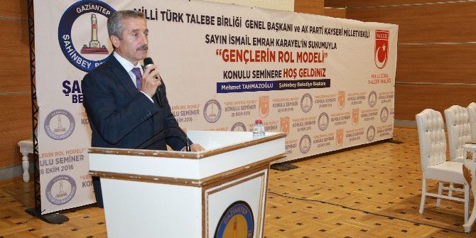 Milletvekili Karayel’den “Gençlerin Rol Modeli” Semineri