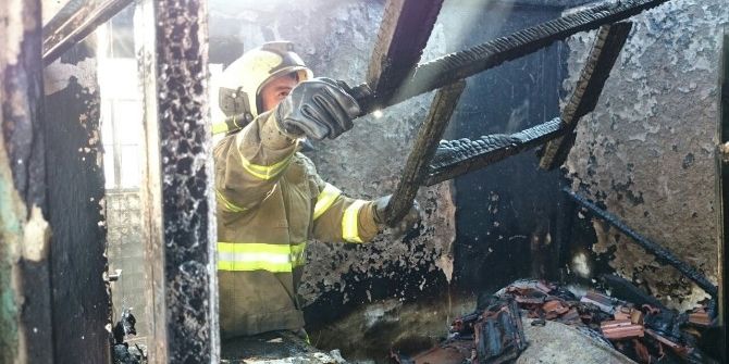 Burhaniye’de Tek Katlı Ev, Yangında Küle Döndü