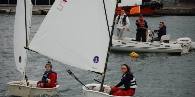 Yelkenler Cumhuriyet İçin Açıldı