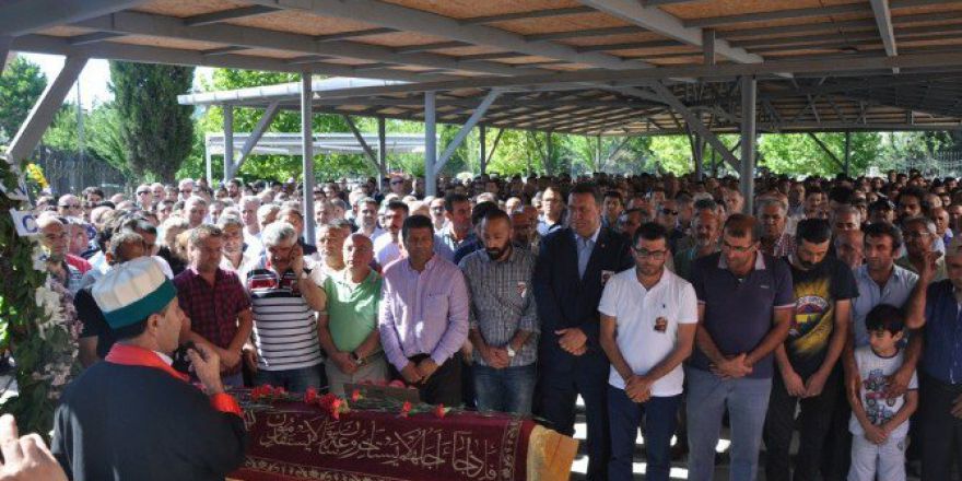 Kartal Belediyesi Personeli Hıdır Doğan Son Yolculuğuna Uğurlandı