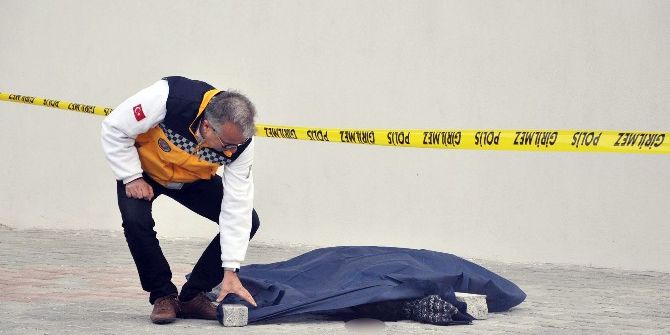 İzmir’de Sır Ölüm