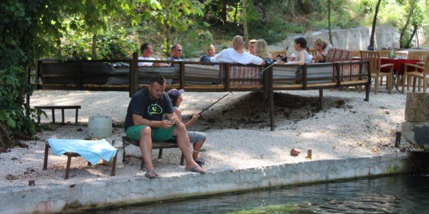 Tatilciler Ulupınar’a Akın Etti