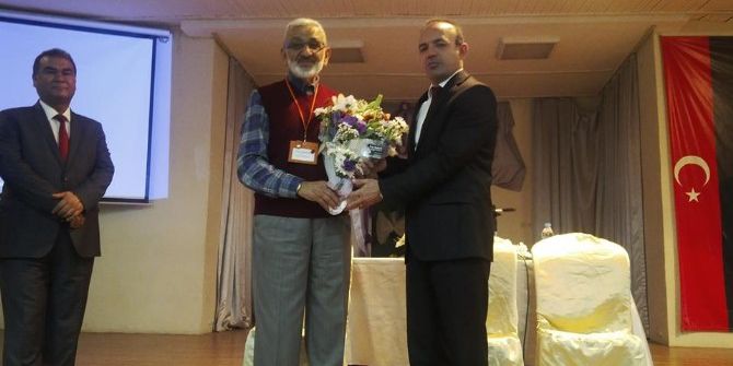 Burhaniye’de Konferans İlgi Gördü