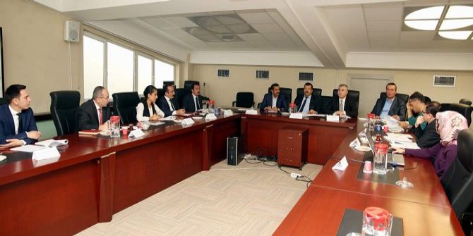 Sağlıkçıların Talepleri Kik Toplantılarına Taşındı