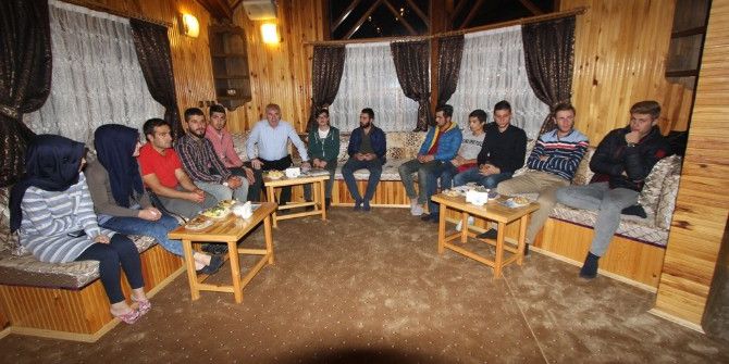 Başkan Memiş, Öğrencilerin Sorunlarını Dinledi