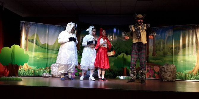 Gkv’de Kırmızı Başlıklı Kurt Sahnelendi