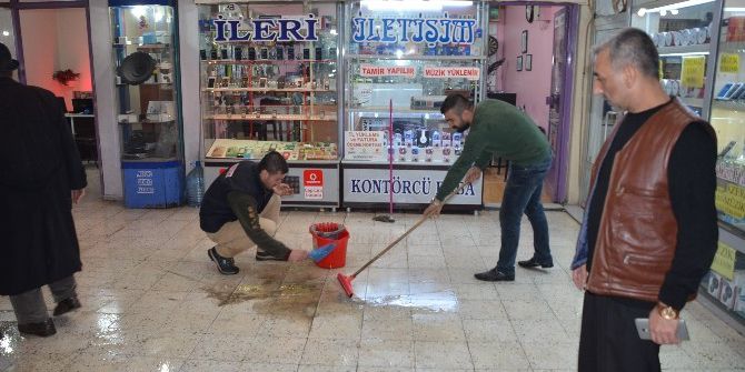 Yeraltı Çarşısı Sular Altında Kaldı