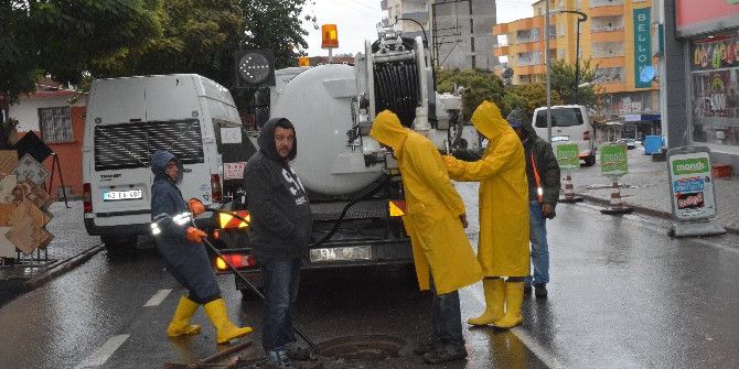 Siverek’te Yağış Etkili Oldu