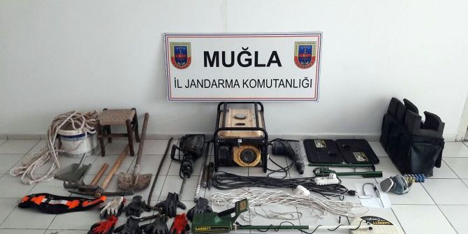 Milas’ta Kaçak Kazıya Jandarma Baskını