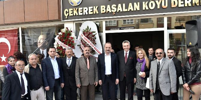 Akgül Stk’ları Yalnız Bırakmıyor