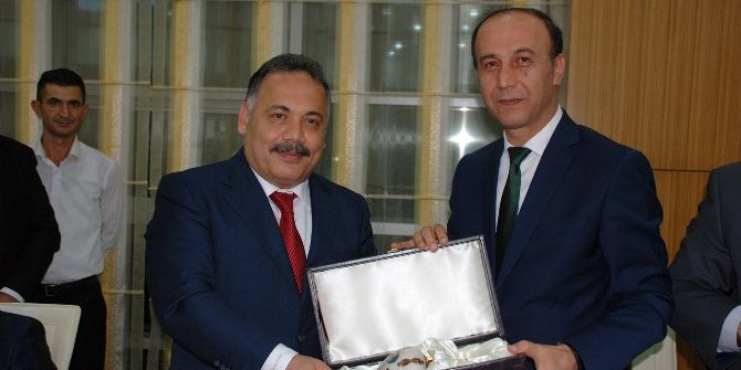 Emniyet Müdürü Fikret Salmaner’e Veda Yemeği