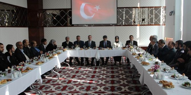 Karakoç, Sur’un Sokaklarına Şehit İsimlerini Verilmesini İstedi