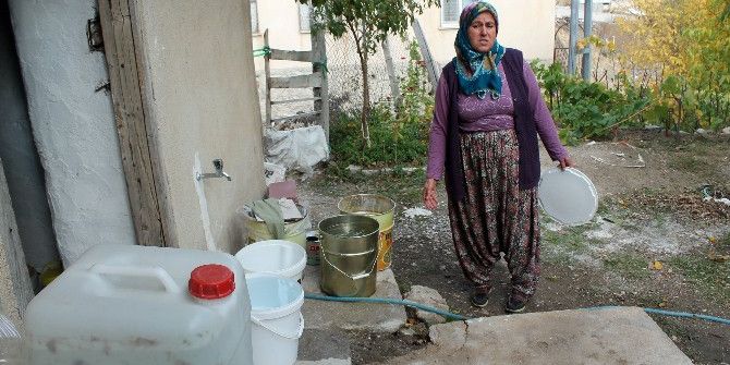 Yelatan Köy Muhtarı: "Sular Kesik Olduğu İçin Vatandaşlarımız Çoğu Zaman Boy Abdesti Alamıyor"