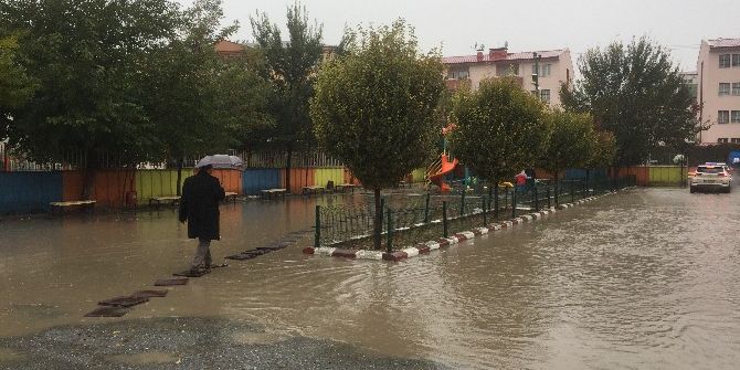 Iğdır’da Sağanak Yağış