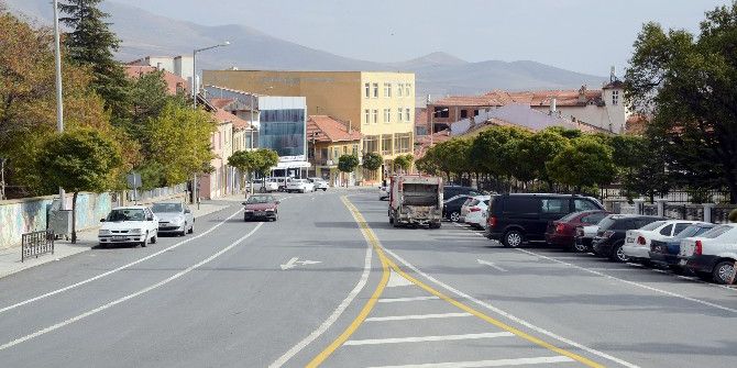 Büyükşehir’den Yunak’a 3,2 Milyonluk Prestij Cadde