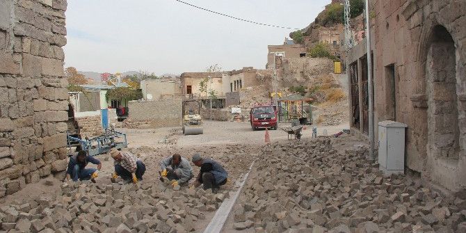İncesu Belediyesi Tarihi Dokuyu Korumaya Devam Ediyor