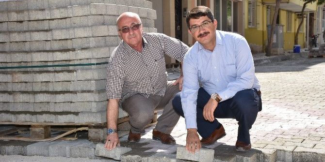 Şehzadeler’de Yol Sorunu Olan Mahalle Kalmayacak