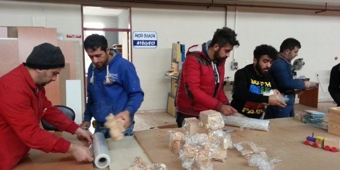 Beü’de Üretilen İlk Oyuncaklar Miniklerle Buluşuyor