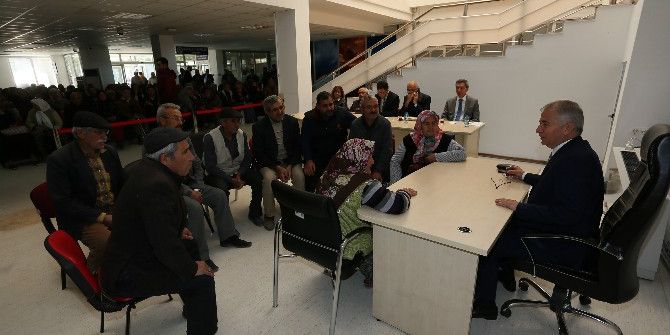 Başkan Zolan Halk Gününde Halkın Sorunlarını Dinledi