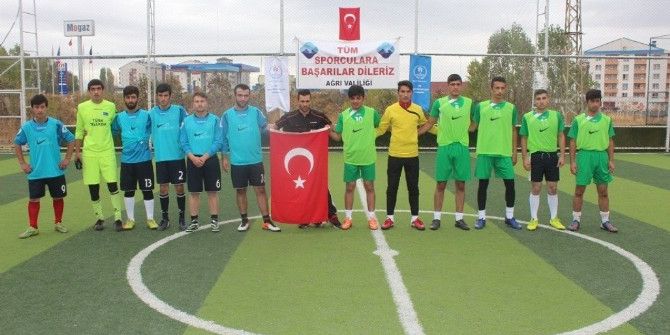 Nike Halı Saha Ligi Şampiyonu Spor Lisesi Oldu