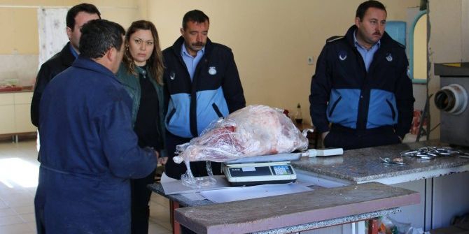 Çivril’de 100 Kilo Kaçak Et Ele Geçirildi