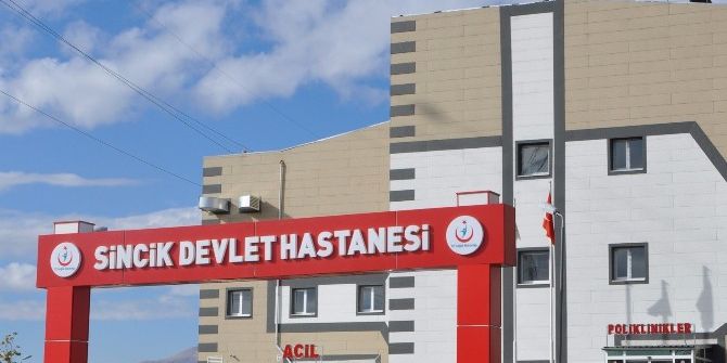 Hastane Üzerinde Ki Yüksek Gerilim Tehlike Saçıyor