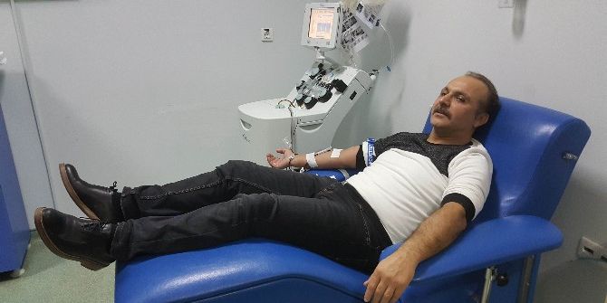 Annesinin Tedavisini Bırakıp Başka Hastanın Yardımına Koştu