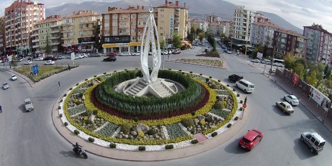 Niğde’ye Modern Kavşak Yapıldı