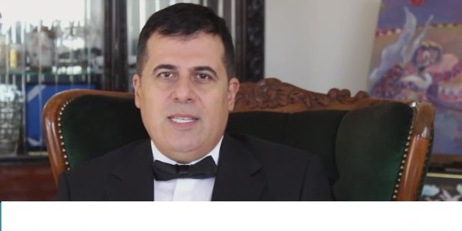 Büyük Göğüsler Bel Ağrısı Yapıyor