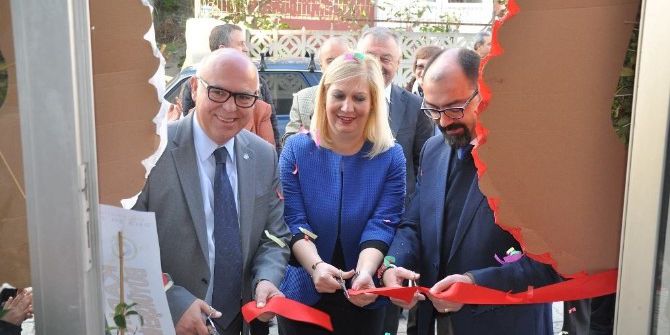 Başkan Eşkinat, Eczane Açılışına Katıldı