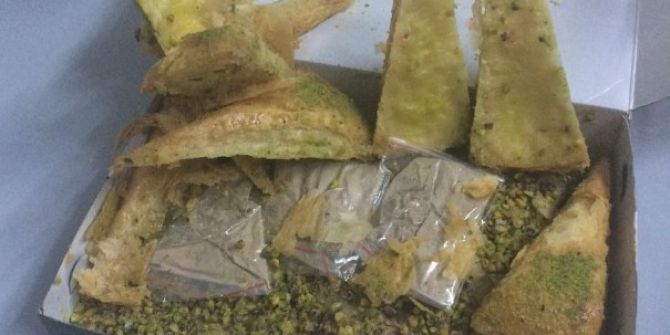 Baklavanın İçinden Eroin Çıktı