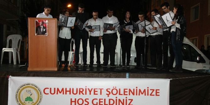 Başkan Kurt: "Cumhuriyet Coşkusu Protokolde Kalmamalı"