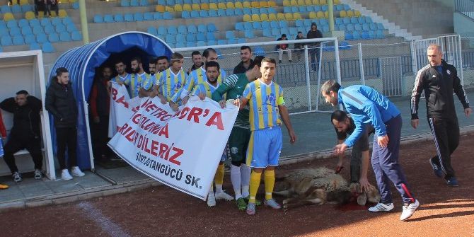 Siirt Botangücüpor Yöneticileri Dostluk Maçında Kurban Kesti