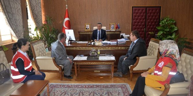 Türk Kızılay’ı Bilecik Şube Başkanı Çınar’dan Vali Elban’a Ziyaret