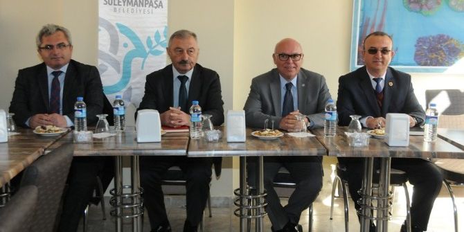 Değirmenaltı Caddesi’nde Kararı Esnaf Ve Mahalle Sakinleri Verdi