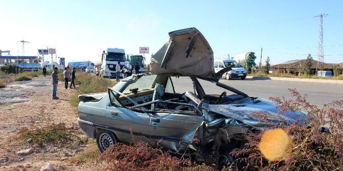 Salihli’de Tır İle Otomobil Çarpıştı: 3 Yaralı