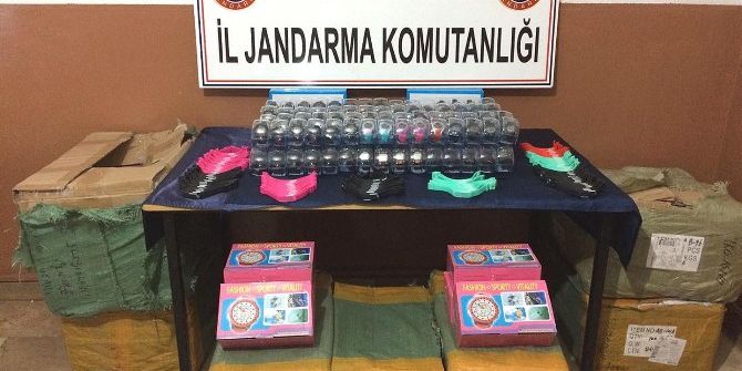 Kastamonu’da 7 Bin 600 Adet Kaçak Kol Saati Ele Geçirildi
