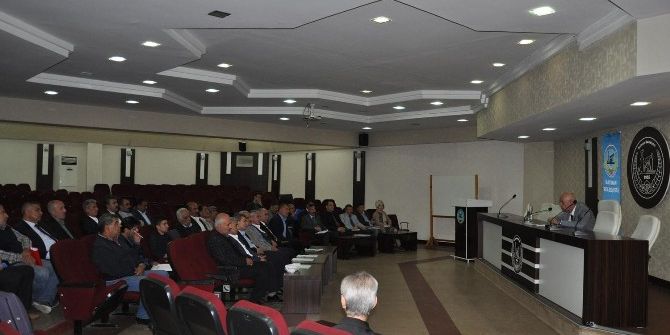 Başkan Vekili Aksoy Muhtarlarla Bir Araya Geldi