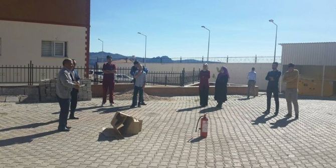 Gerger İlçe Devlet Hastanesinde Yangın Tatbikatı